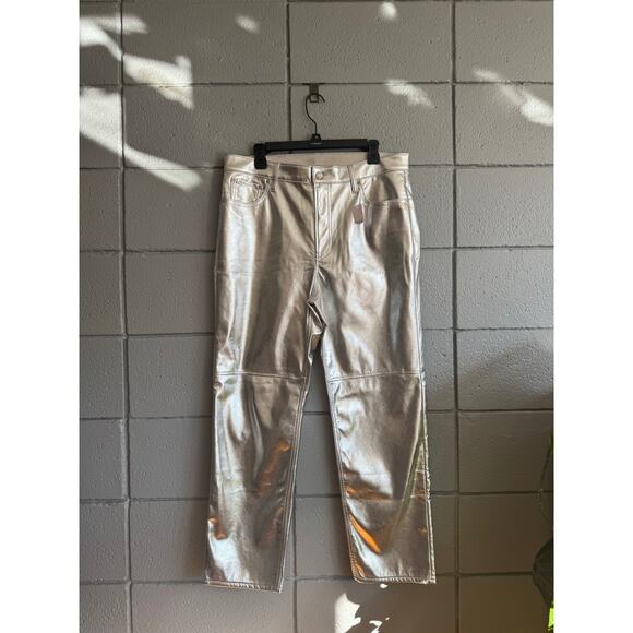 NWT Women's Gap High Rise Vegan Leather Cheeky Straight Pants in Metallic Silver - Picture 2 of 5